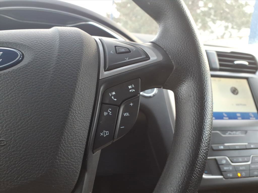 Certified 2020 Ford Fusion SE image 17