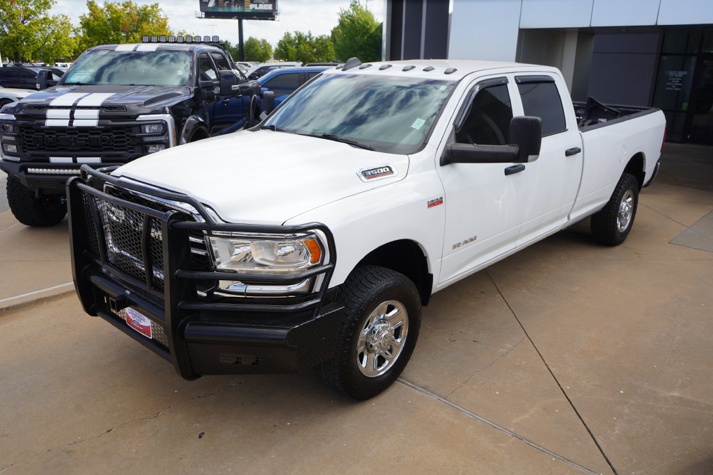 Used 2022 RAM 3500 Tradesman w/ Chrome Appearance Group AWD/4WD image 15