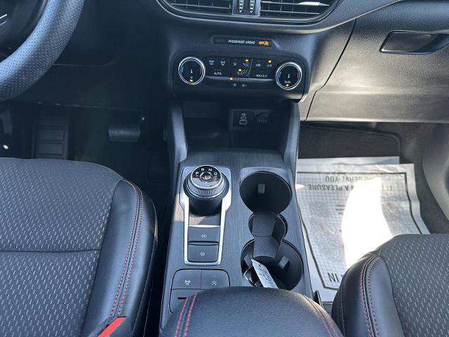 Certified 2025 Ford Escape ST-Line AWD/4WD image 27