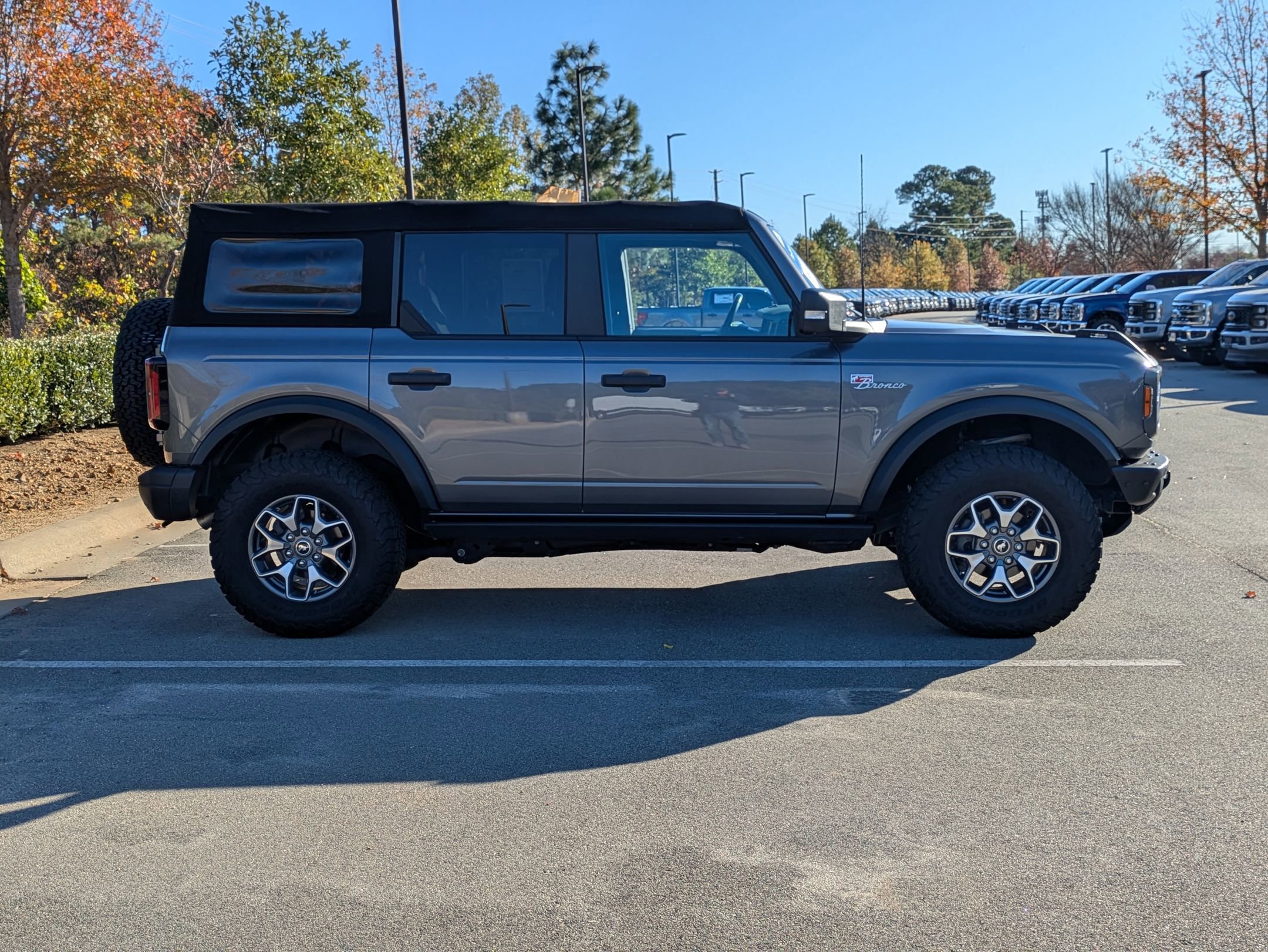 Certified 2022 Ford Bronco Badlands image 7