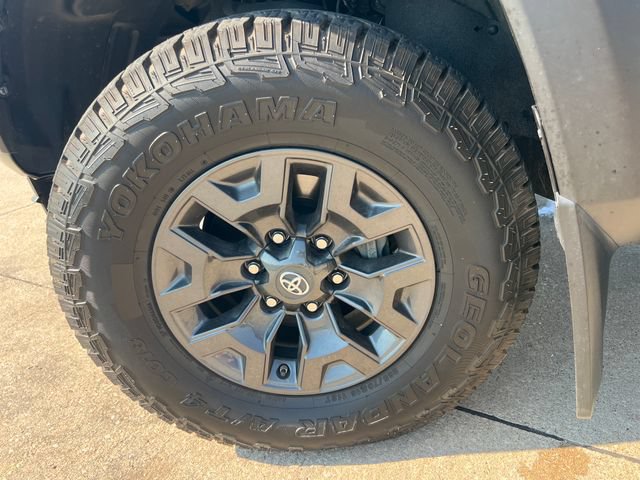 Used 2021 Toyota Tacoma SR5 w/ Trail Edition AWD/4WD image 16