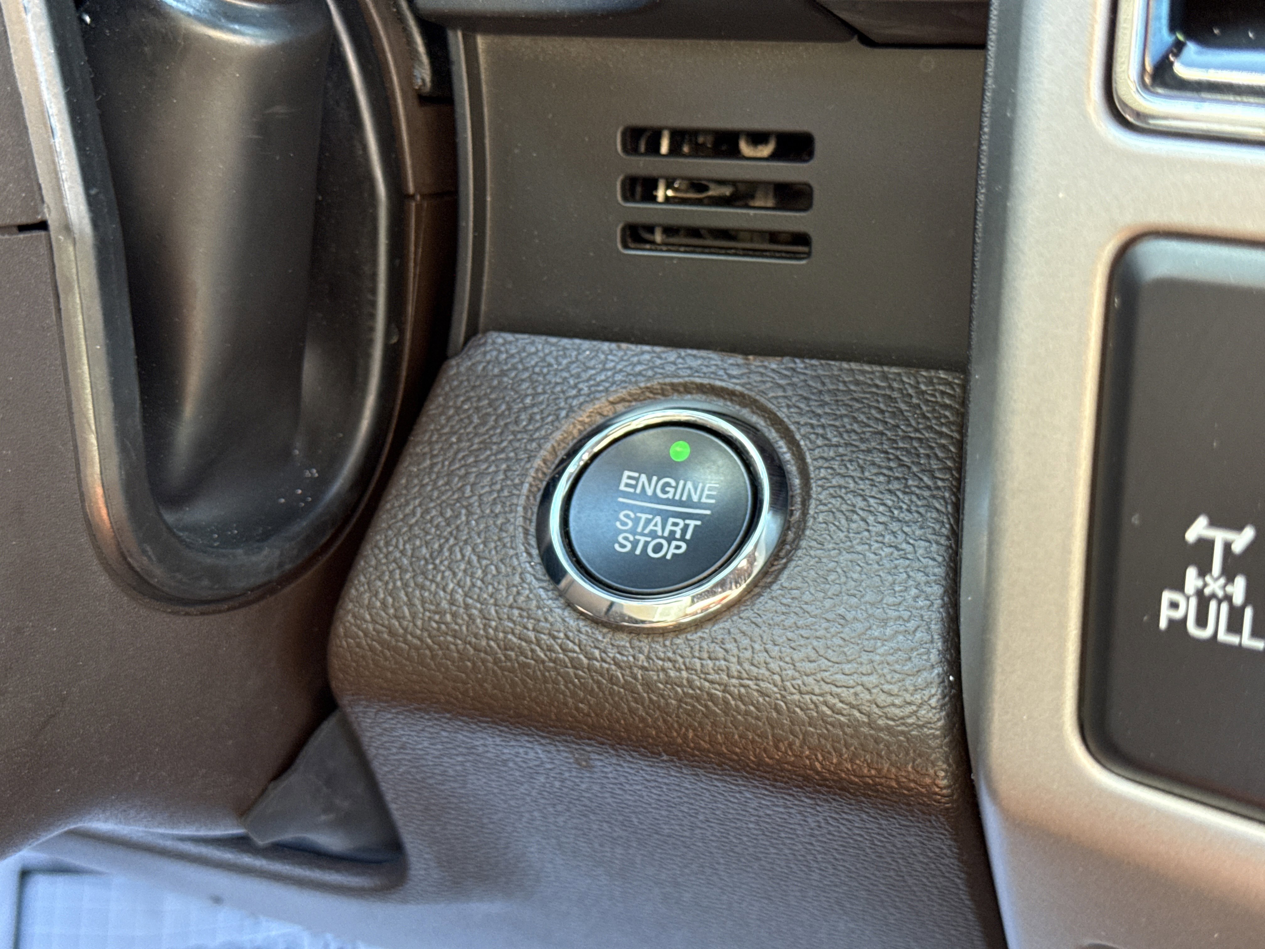 Certified 2021 Ford F250 King Ranch w/ King Ranch Ultimate Package image 31