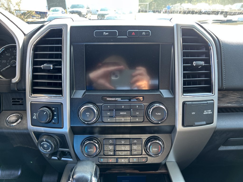 Certified 2019 Ford F150 Lariat w/ Trailer Tow Package AWD/4WD image 20