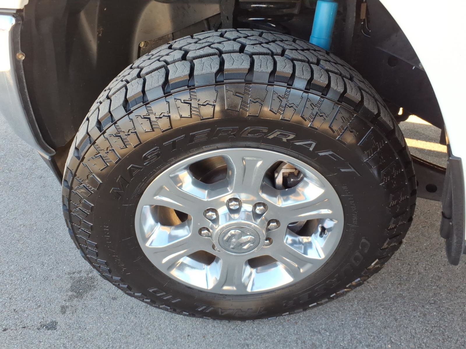 Used 2024 RAM 2500 Big Horn w/ Off Road Package image 9