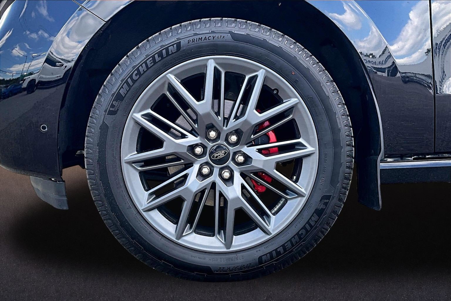 Certified 2025 Ford Expedition Platinum w/ Stealth Performance Package AWD/4WD image 9