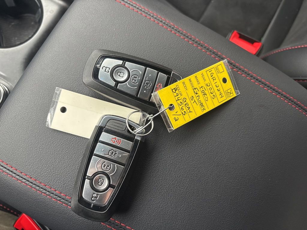 Certified 2025 Ford Explorer ST w/ Sun And Sound Package image 12