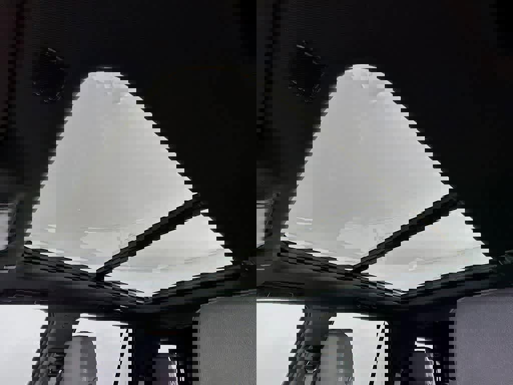 Used 2023 Chevrolet Tahoe Z71 image 32