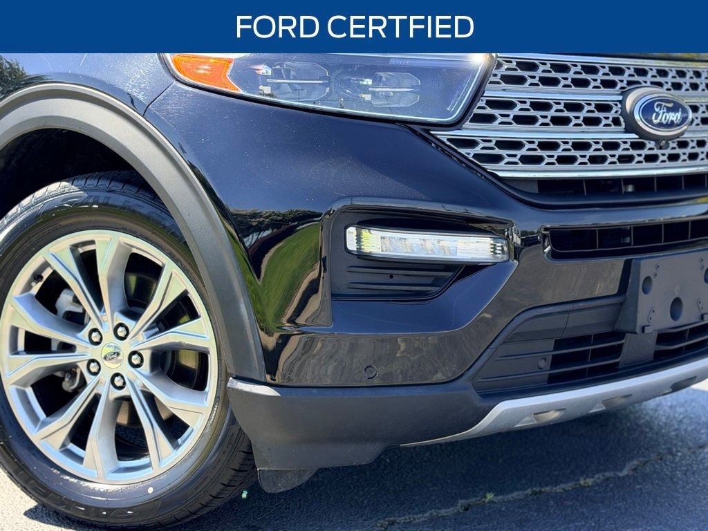 Certified 2021 Ford Explorer Limited AWD/4WD image 3