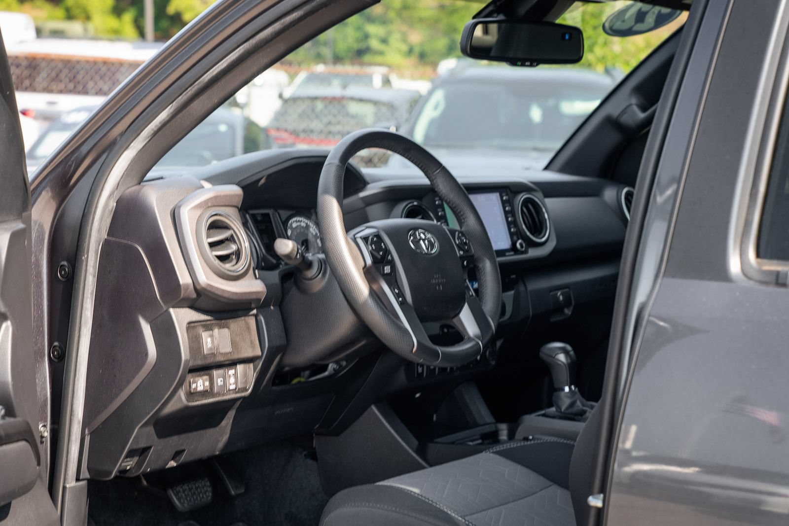Used 2022 Toyota Tacoma TRD Sport w/ Technology Package RWD image 27