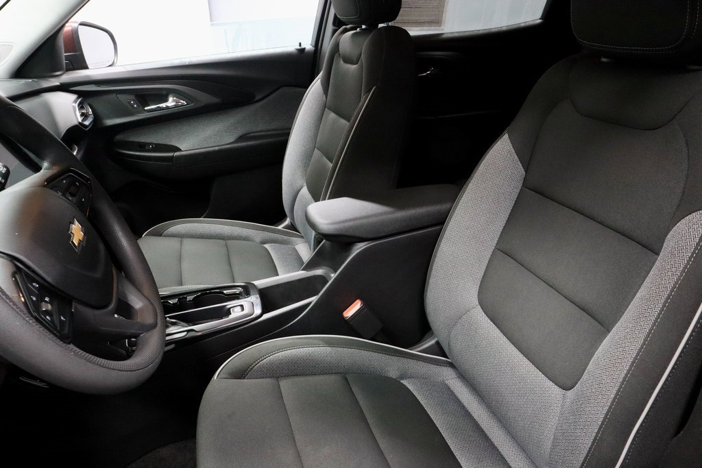 Used 2023 Chevrolet TrailBlazer LT w/ Convenience Package image 23