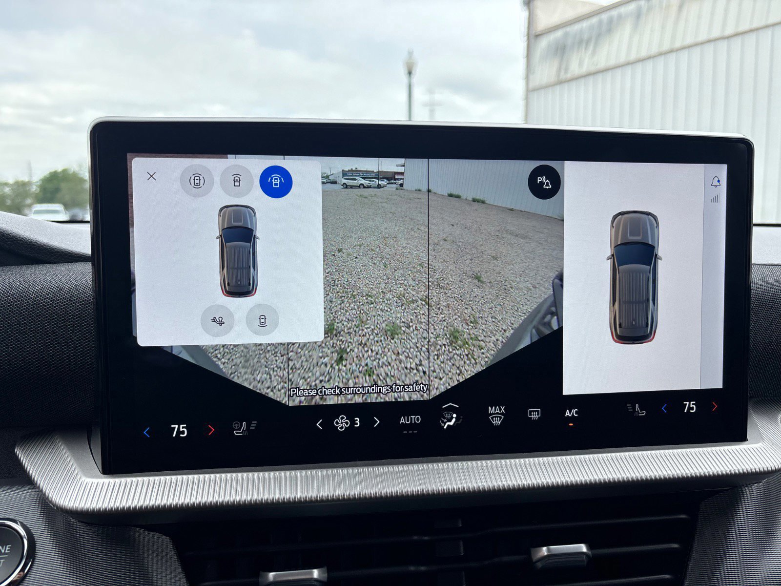 Certified 2025 Ford Explorer ST-Line image 43