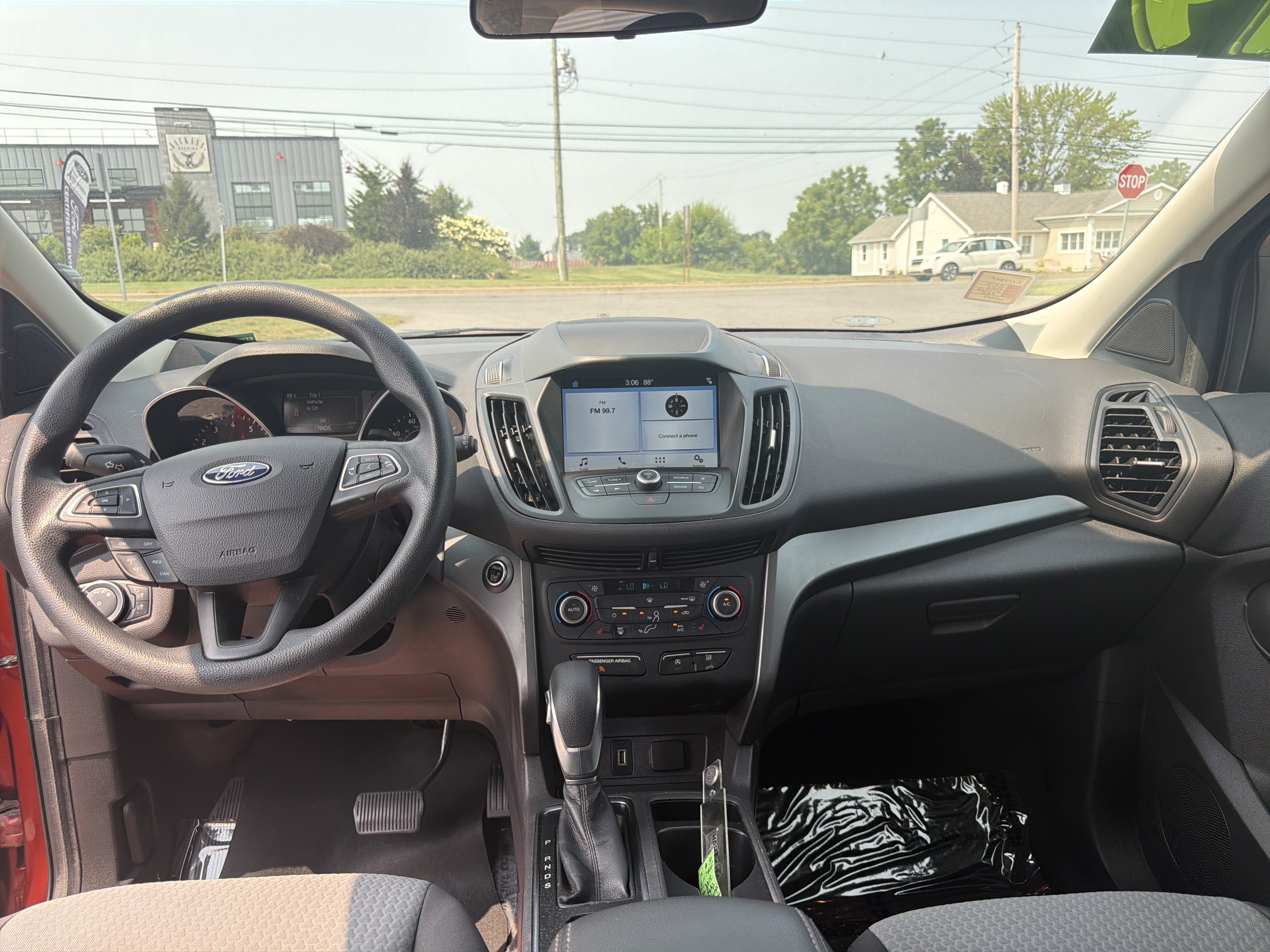 Certified 2019 Ford Escape SE AWD/4WD image 14