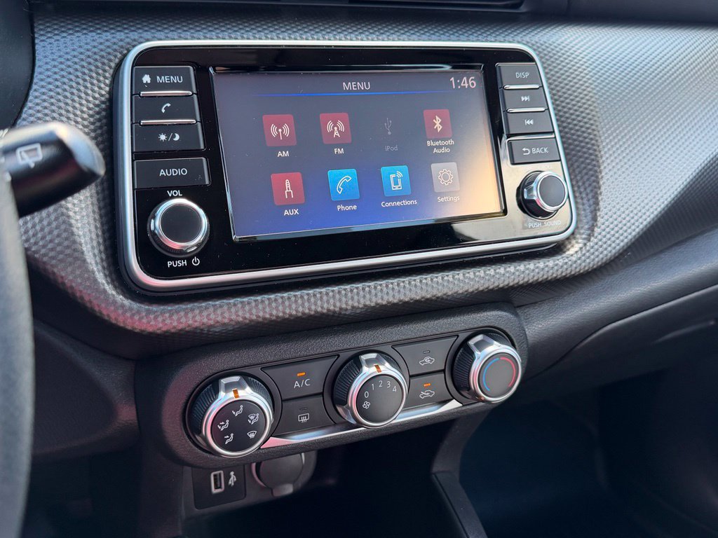Used 2020 Nissan Kicks S FWD image 29