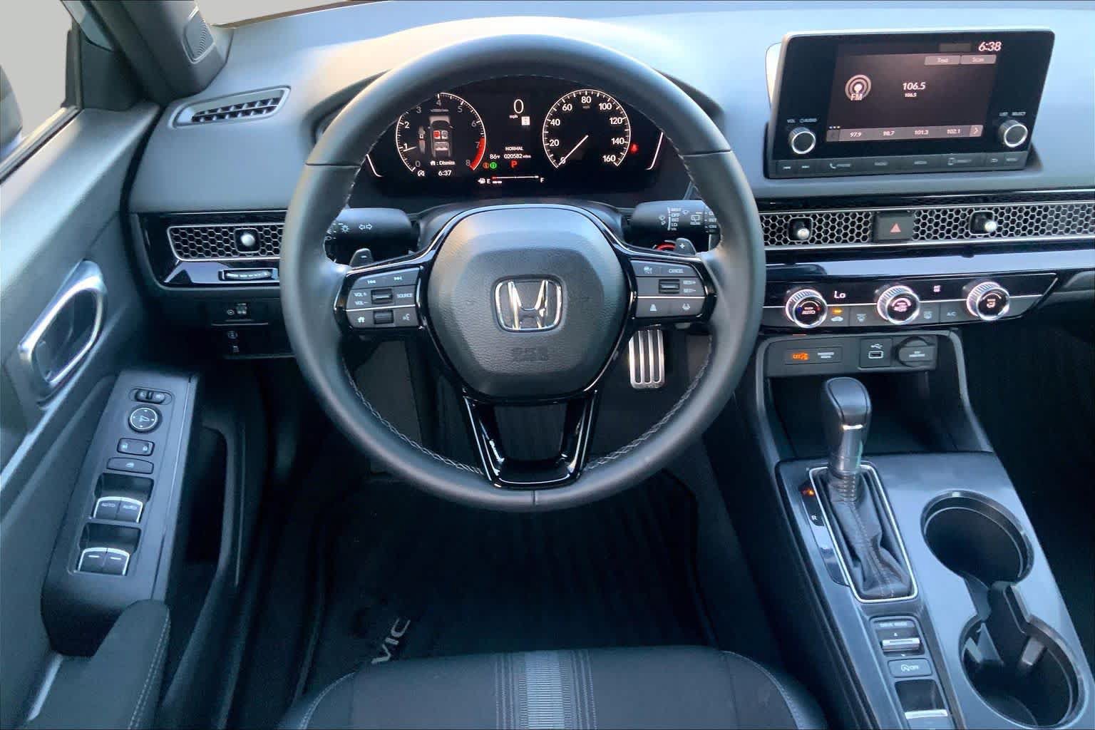 Used 2023 Honda Civic Sport image 6