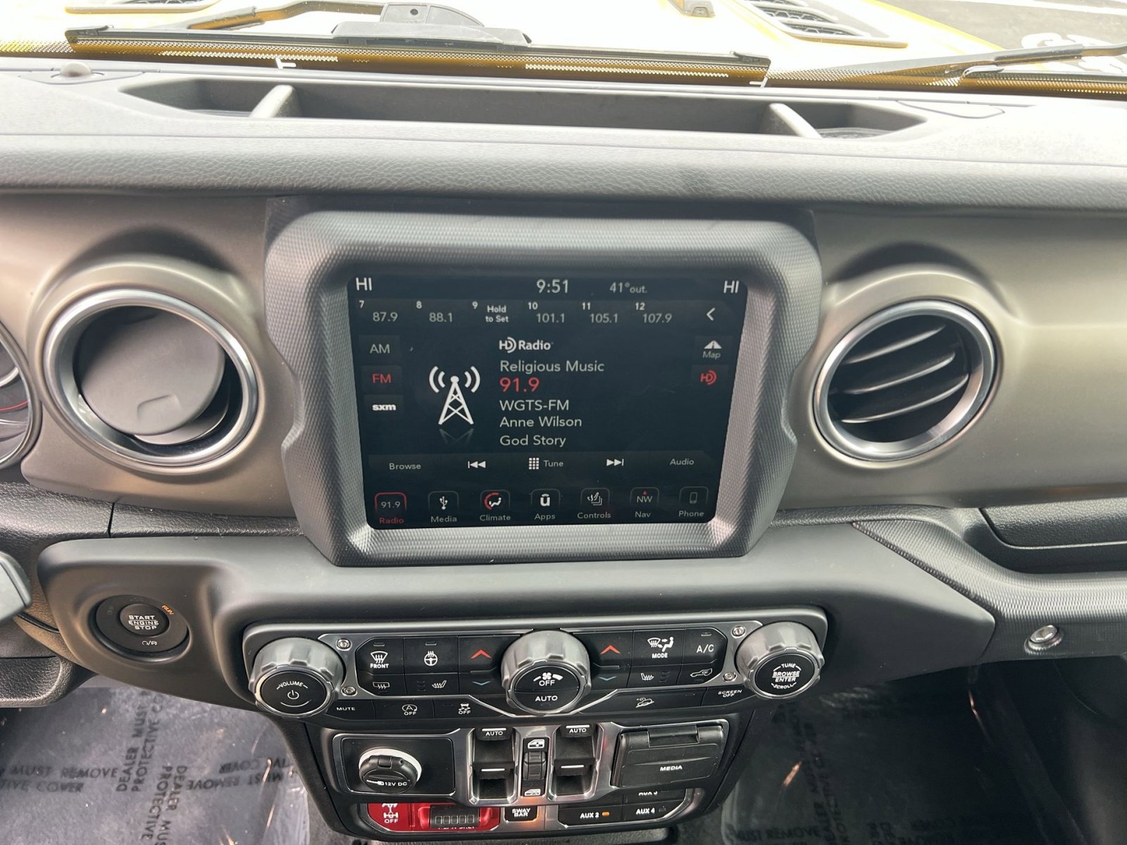 Used 2018 Jeep Wrangler Unlimited Rubicon image 18