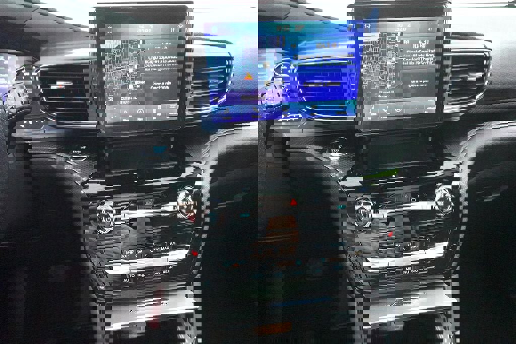 Certified 2023 Ford Explorer ST-Line image 18