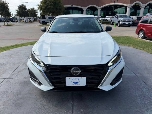 Used 2025 Nissan Altima 2.5 SV AWD/4WD image 2