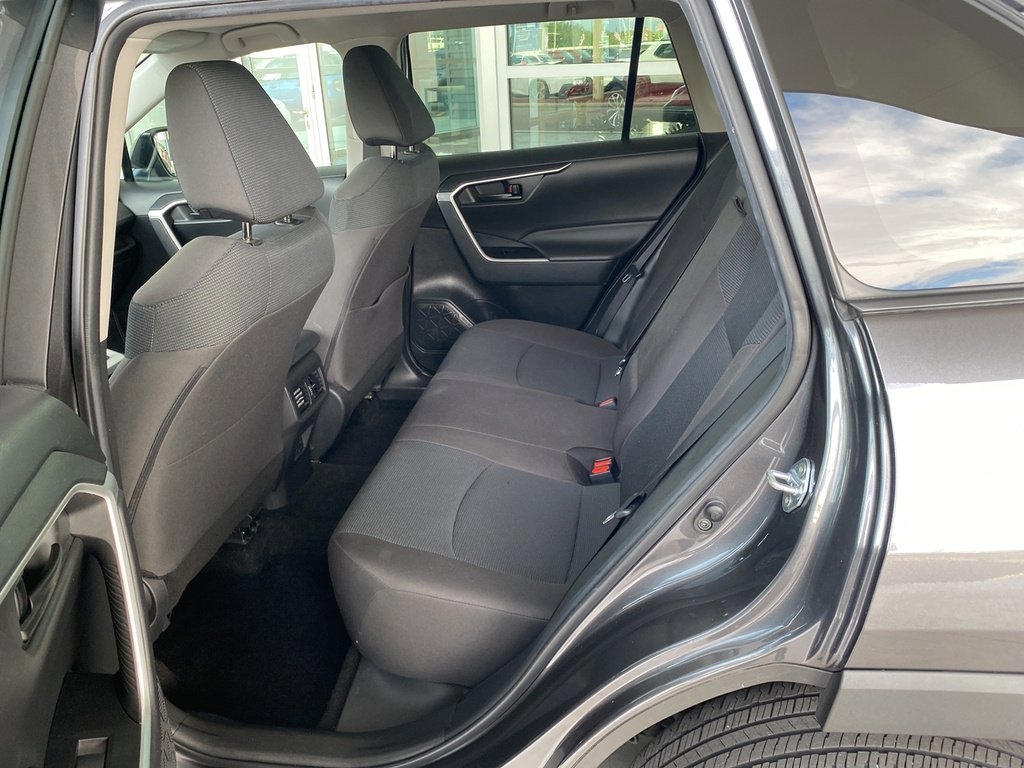 Used 2023 Toyota RAV4 LE image 16