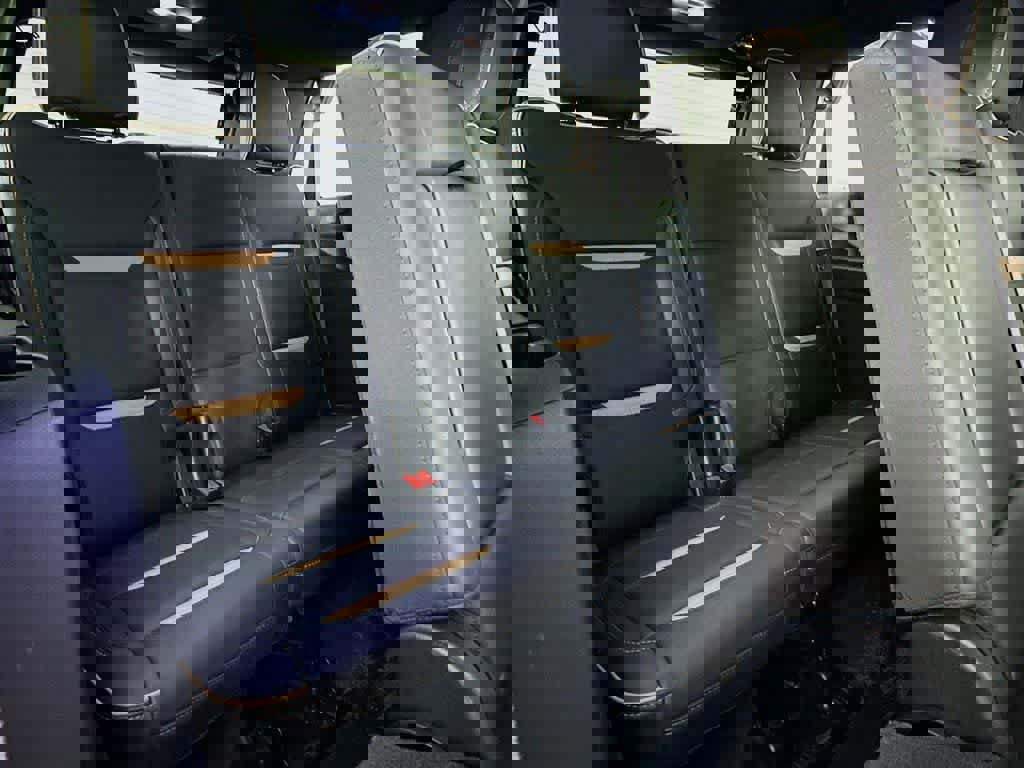 Used 2021 GMC Yukon AT4 image 34