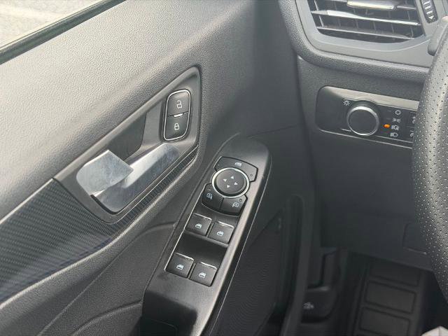 Certified 2025 Ford Escape ST-Line image 18