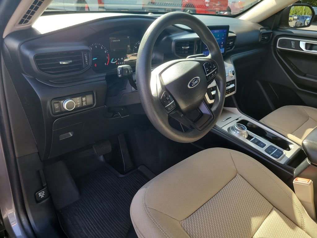 Certified 2021 Ford Explorer 2WD image 14