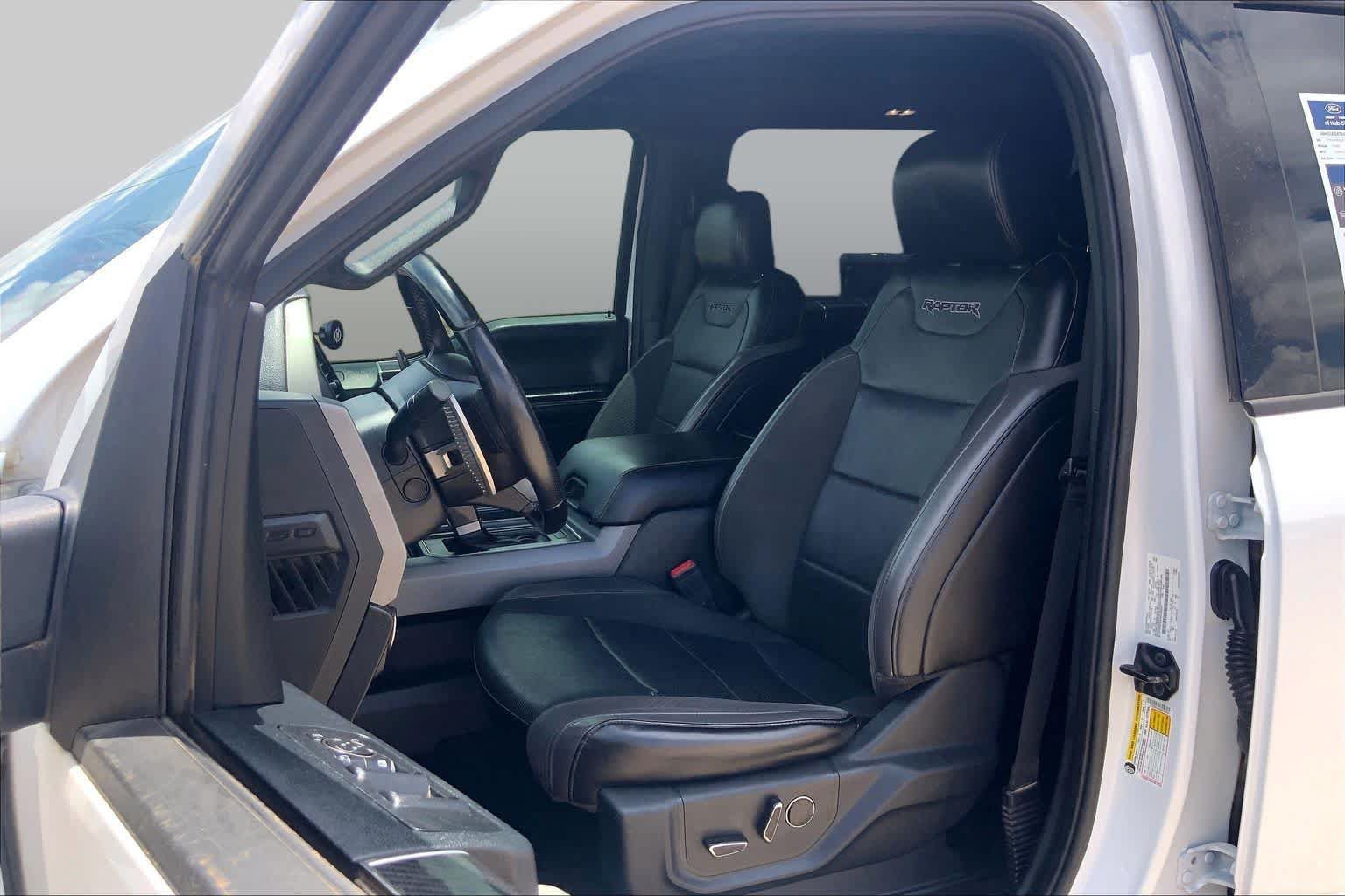 Certified 2019 Ford F150 Raptor w/ Equipment Group 802A Luxury AWD/4WD image 8