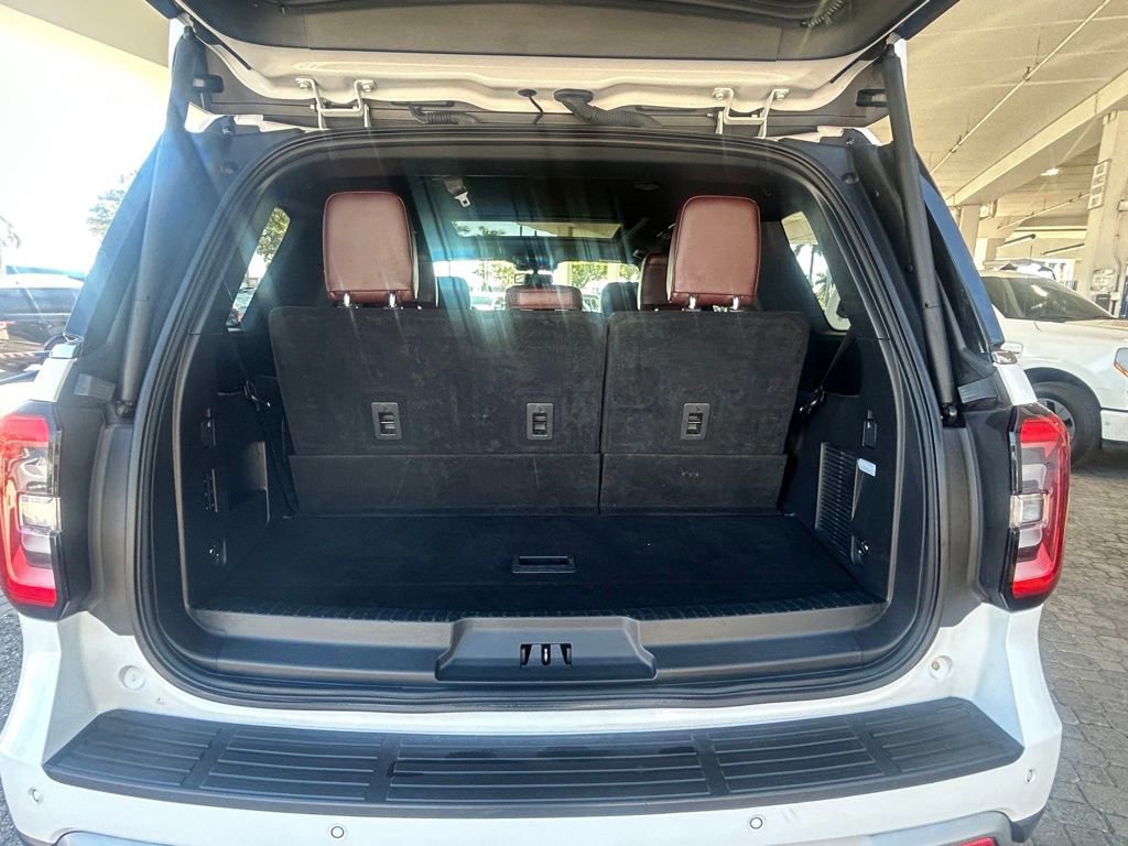 Certified 2023 Ford Expedition Limited image 31
