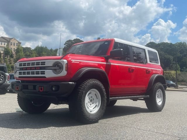 Certified 2023 Ford Bronco Heritage Edition AWD/4WD image 1