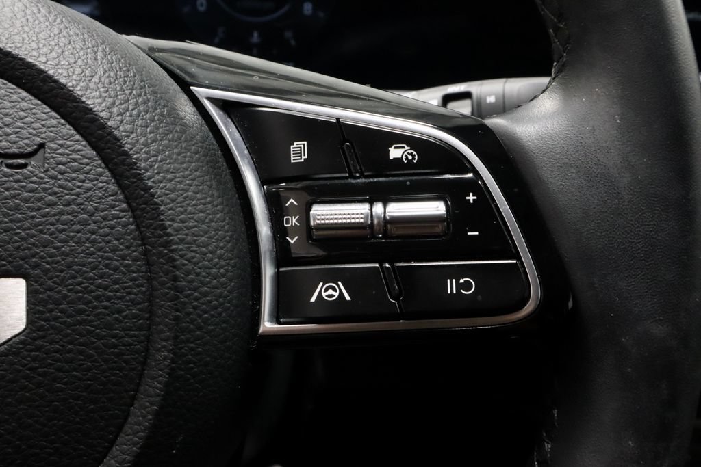 Used 2025 Kia Seltos X-Line AWD/4WD image 30