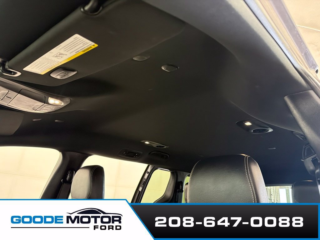 Used 2020 Chrysler Pacifica Touring-L Plus FWD image 19