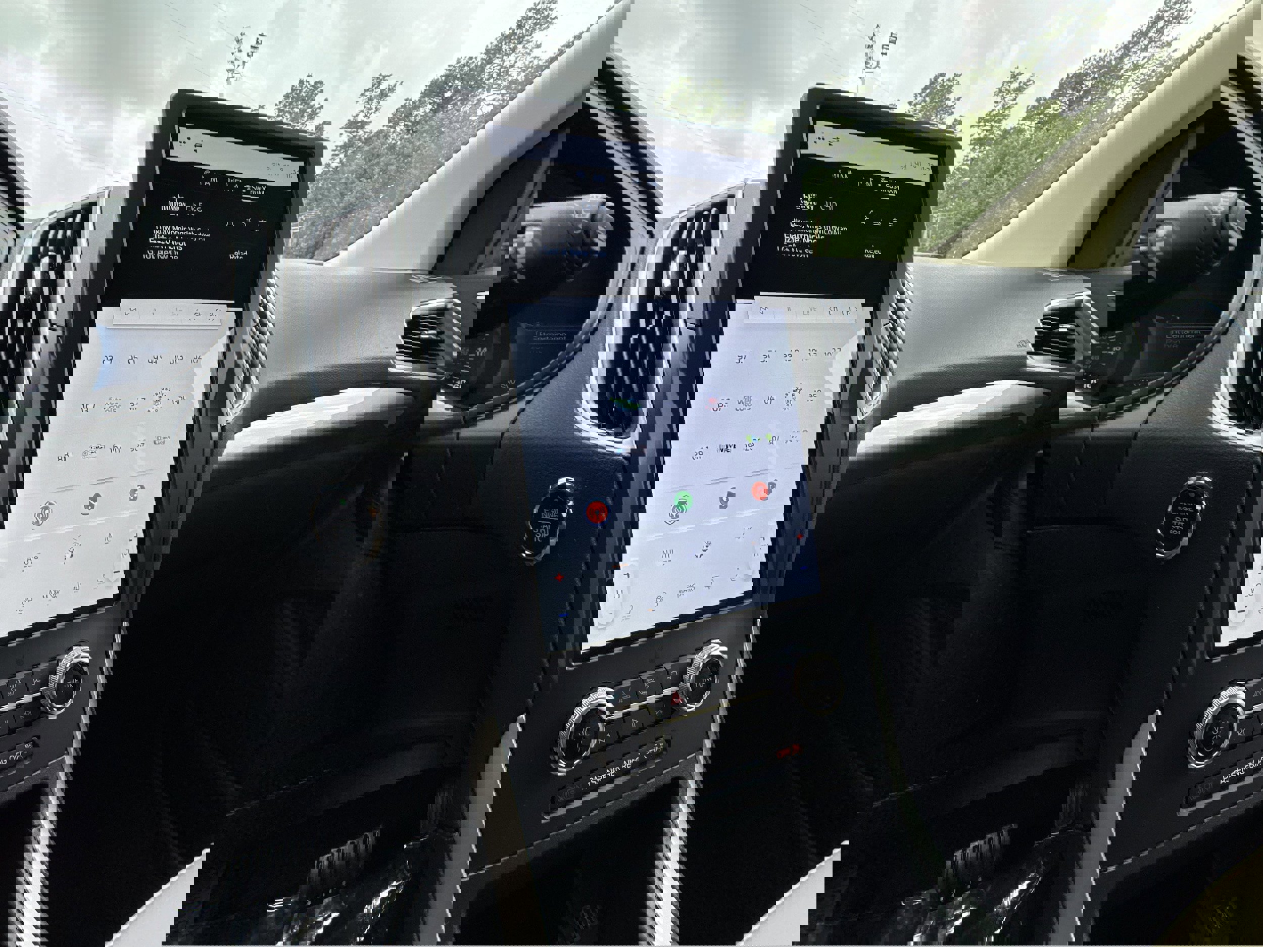 Certified 2024 Ford Edge SEL image 17