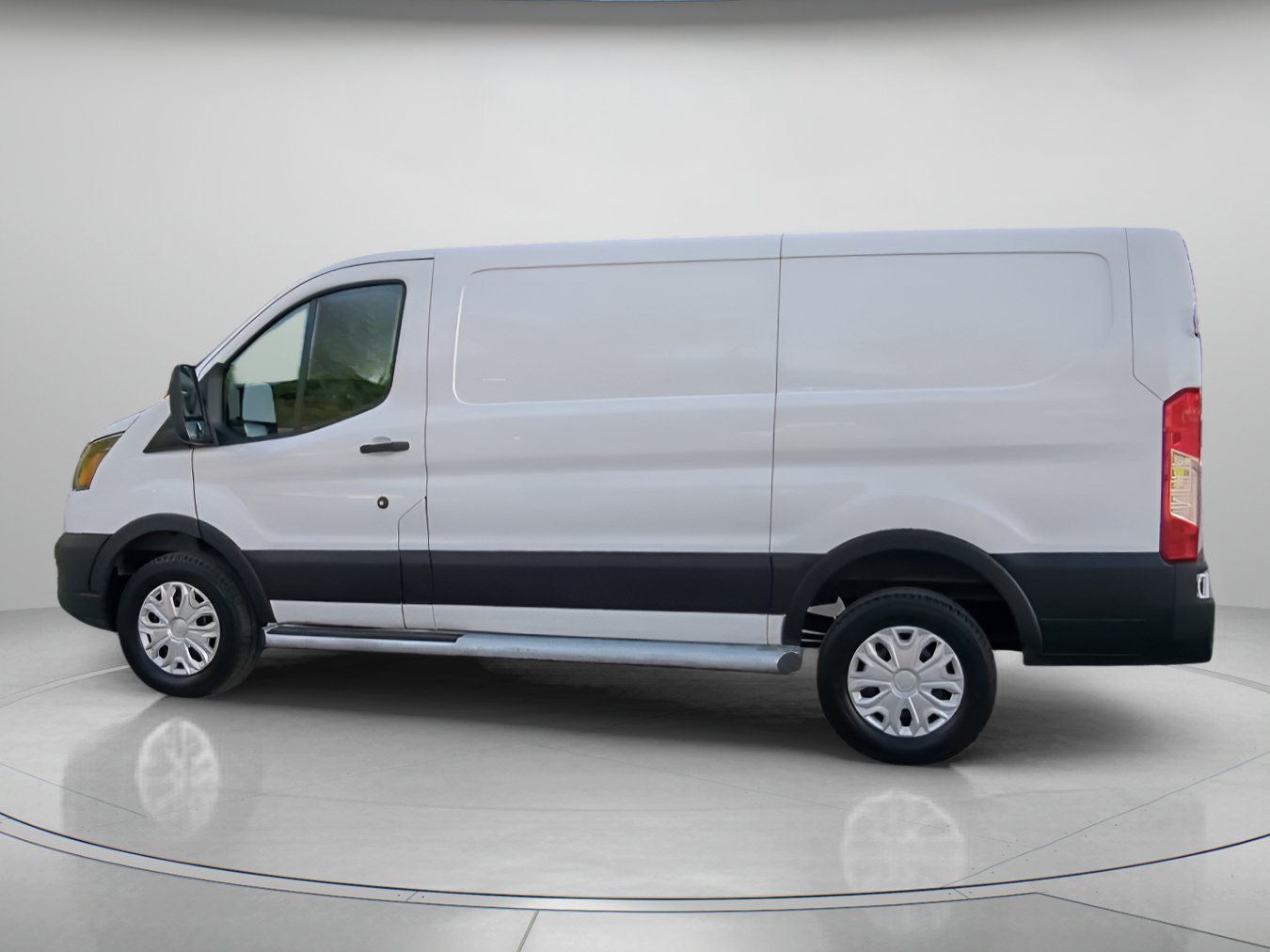 Certified 2025 Ford Transit 250 Low Roof w/ Exterior Upgrade Package RWD image 15