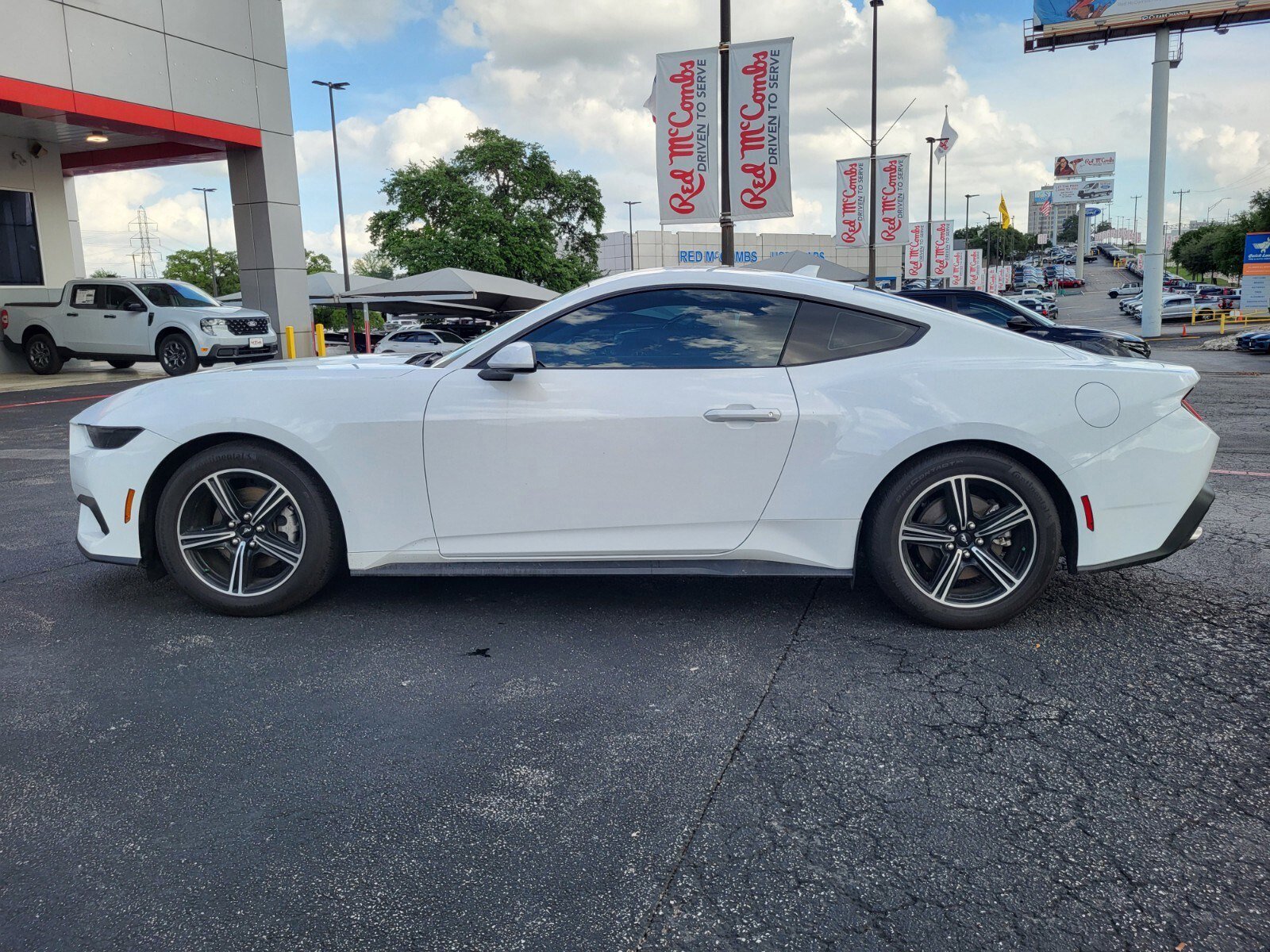 Certified 2025 Ford Mustang Coupe RWD image 6