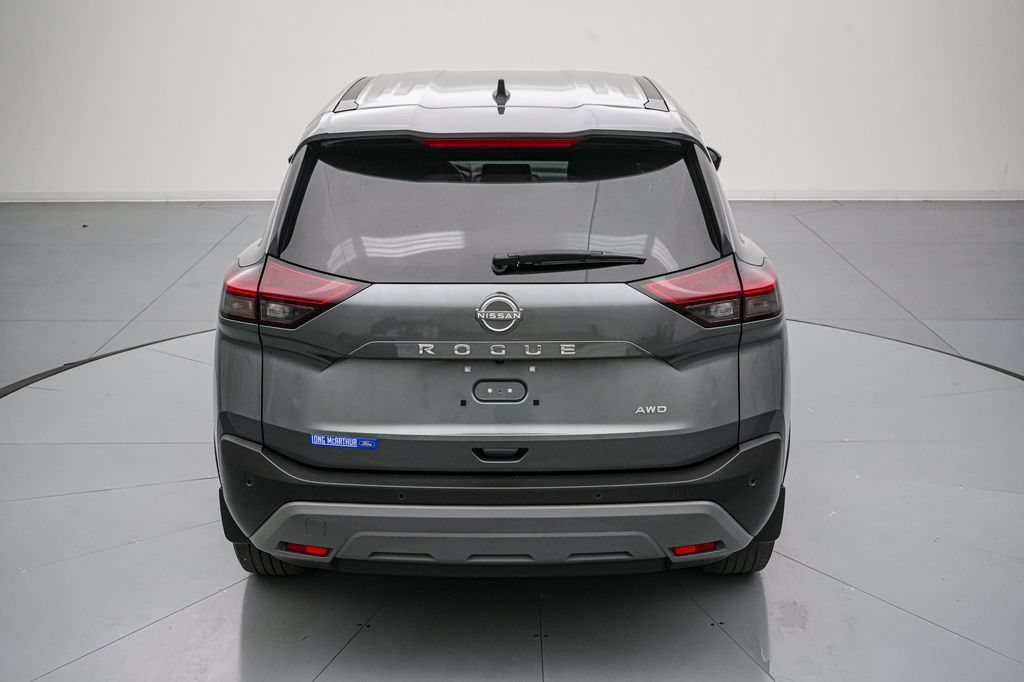 Used 2023 Nissan Rogue S AWD/4WD image 5
