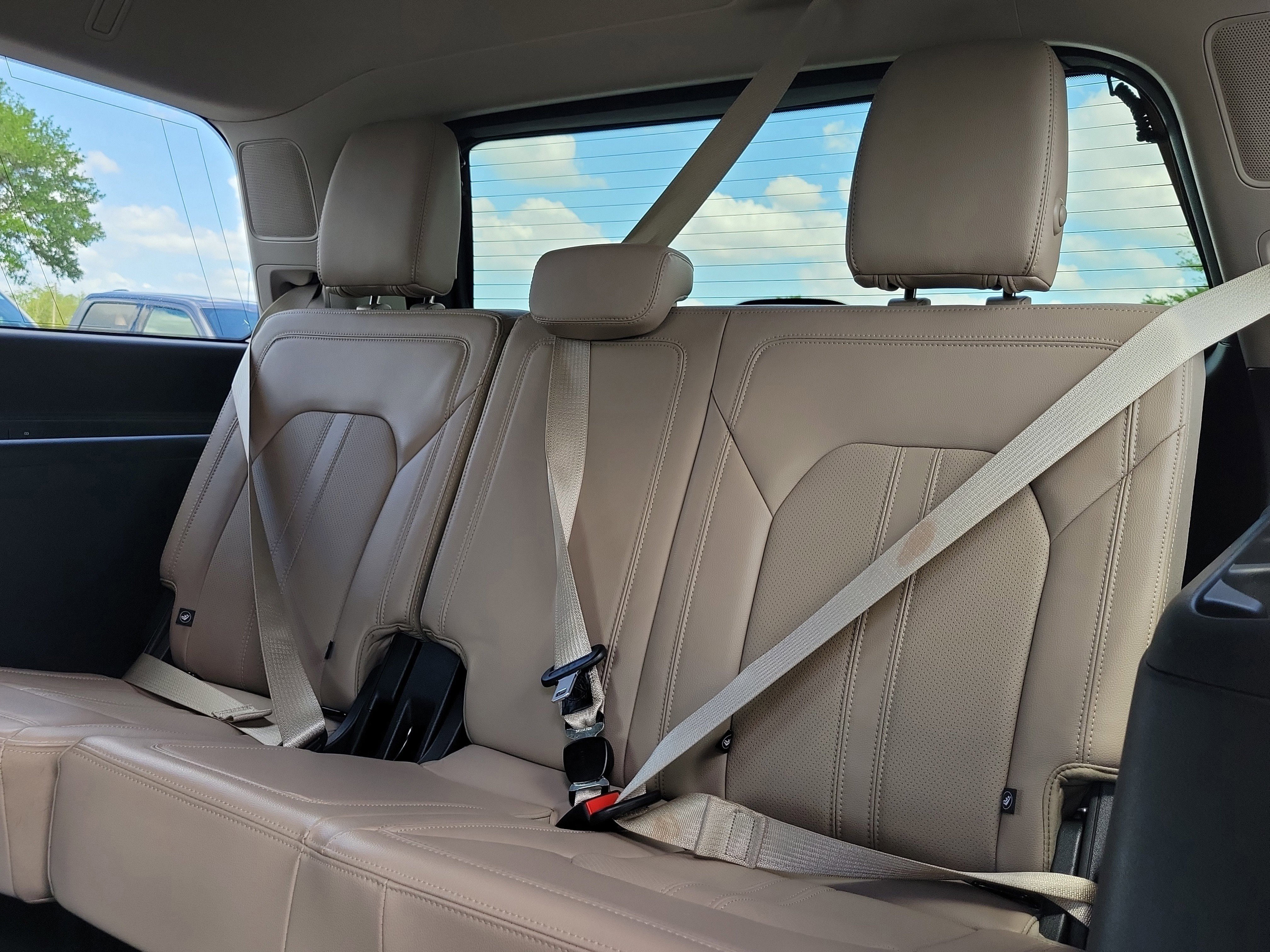 Certified 2024 Ford Expedition Limited image 12