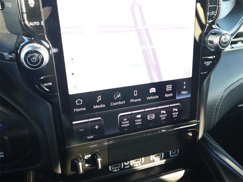 Used 2025 RAM 2500 Limited image 21