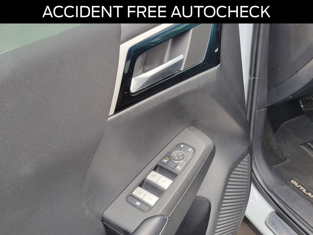 Used 2022 Mitsubishi Outlander ES AWD/4WD image 18