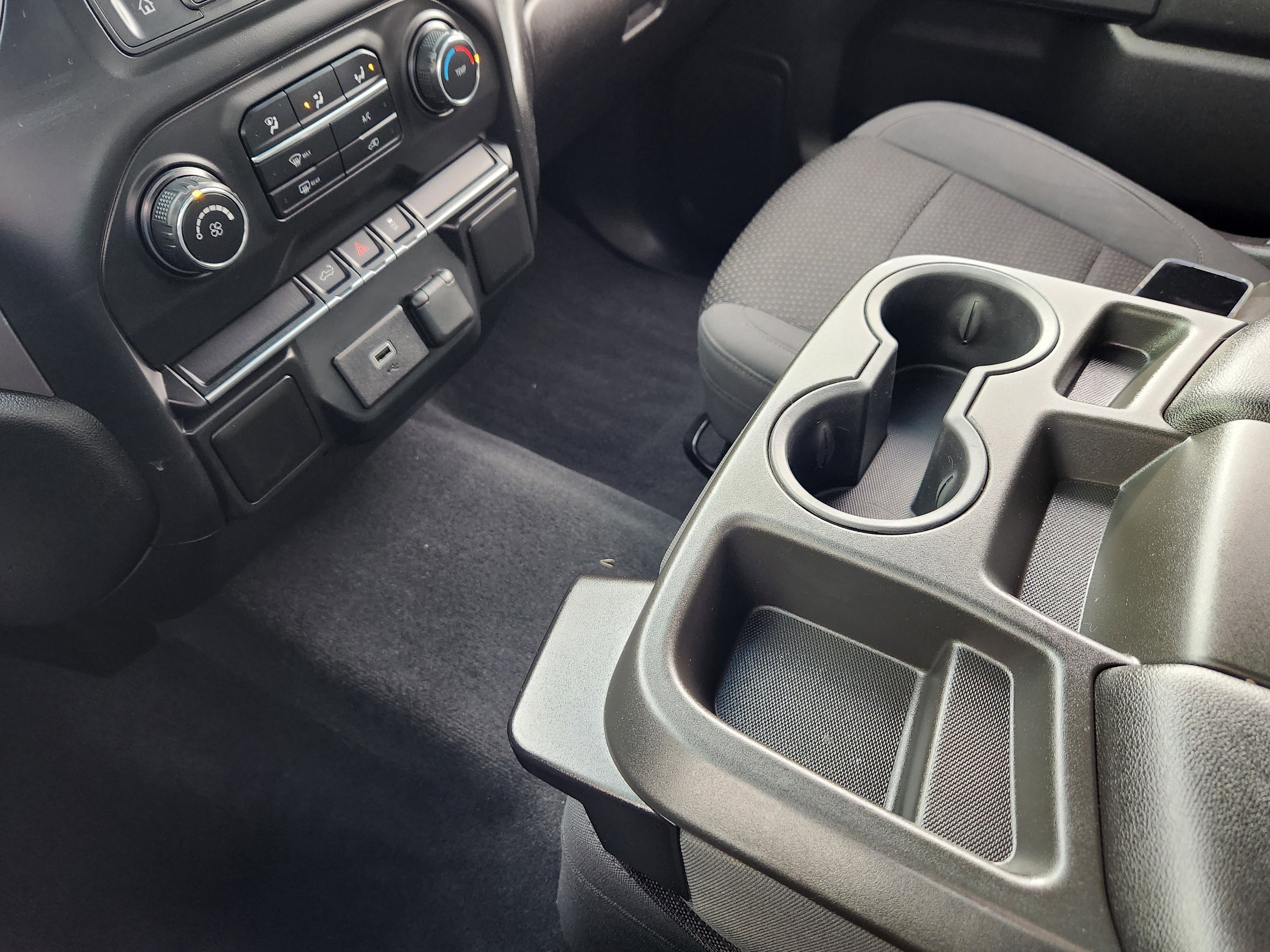 Used 2020 Chevrolet Silverado 1500 Custom w/ Custom Value Package image 25