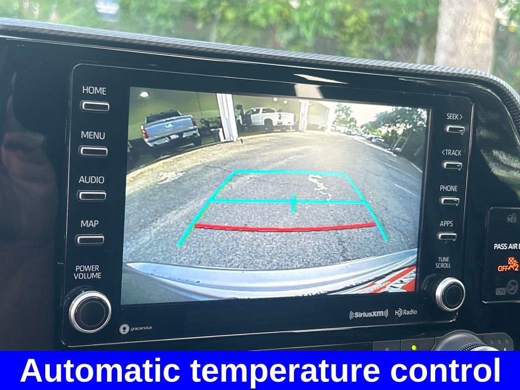 Used 2022 Toyota Highlander XSE image 18