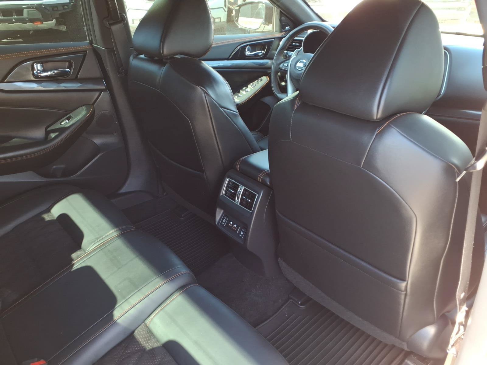 Used 2020 Nissan Maxima SR FWD image 13