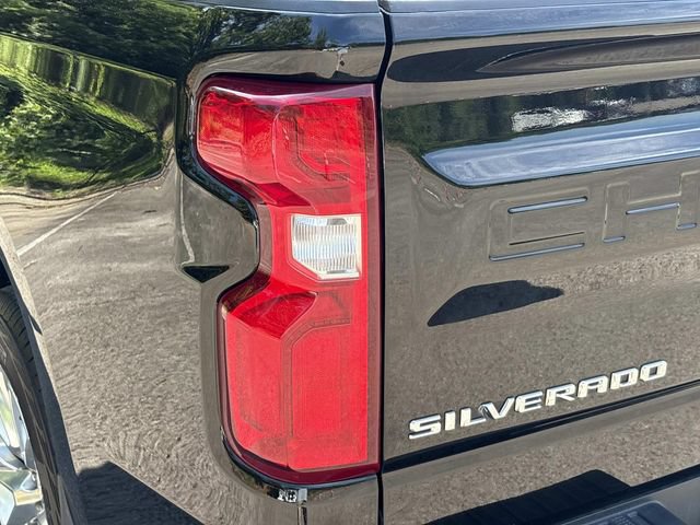 Used 2021 Chevrolet Silverado 1500 LTZ AWD/4WD image 12