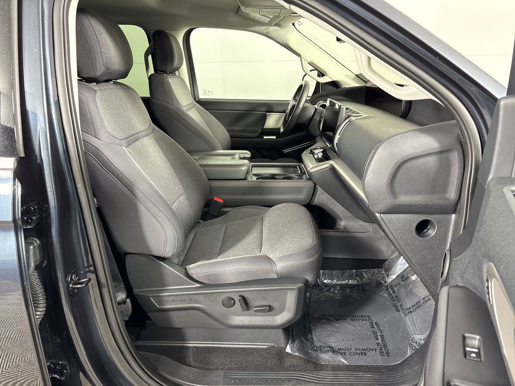 Certified 2025 Ford Expedition Max Active image 14