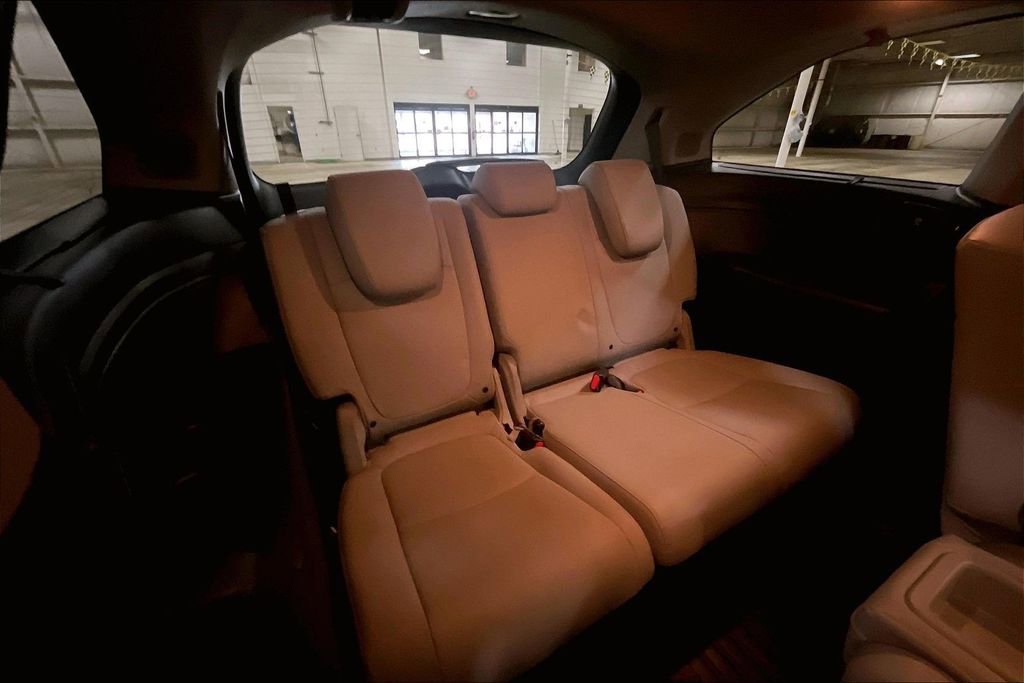 Used 2018 Honda Odyssey Elite image 27