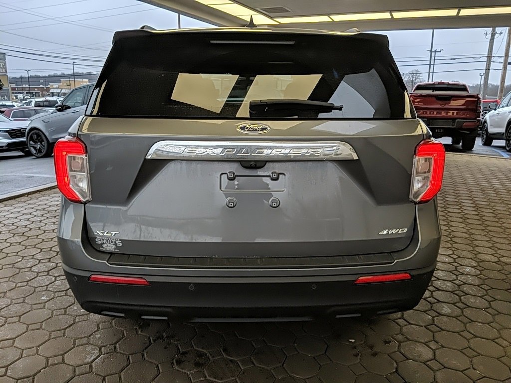 Certified 2023 Ford Explorer XLT image 4