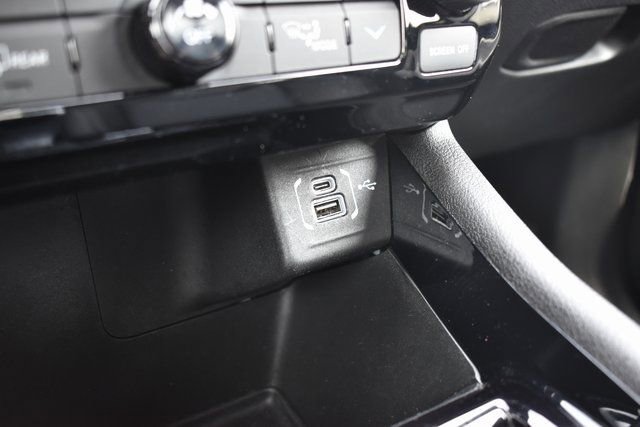 Used 2025 Jeep Compass Limited AWD/4WD image 34