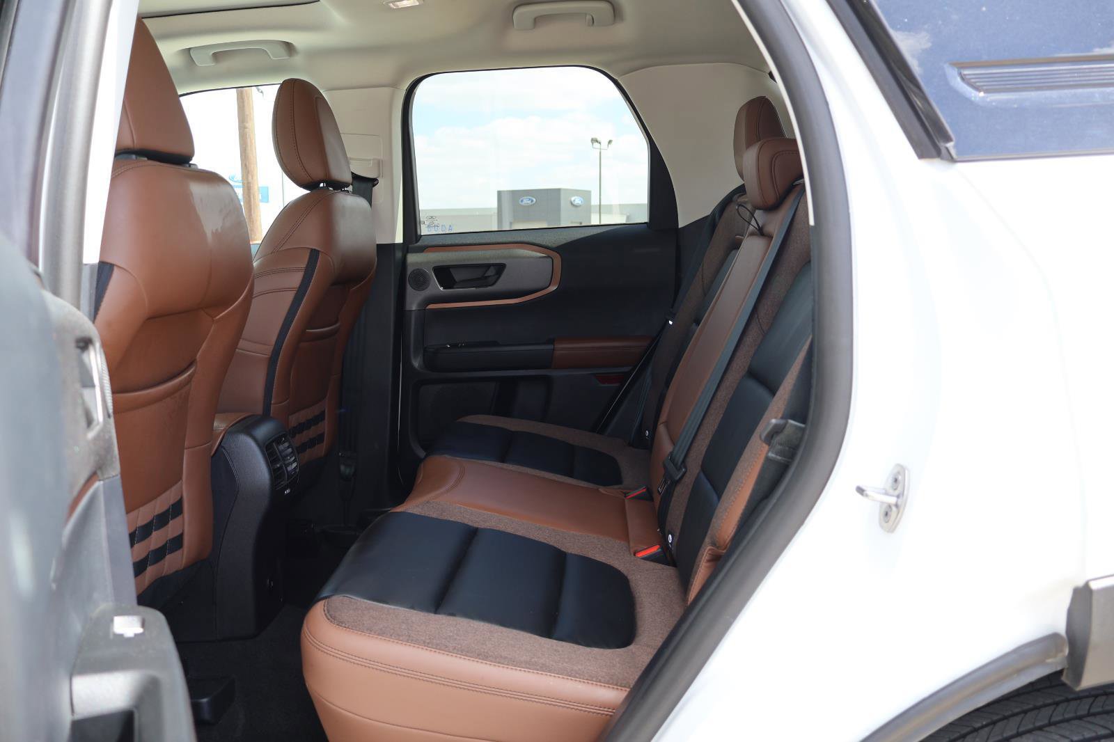 Certified 2025 Ford Bronco Sport Outer Banks w/ Outer Banks Tech Package+ image 32