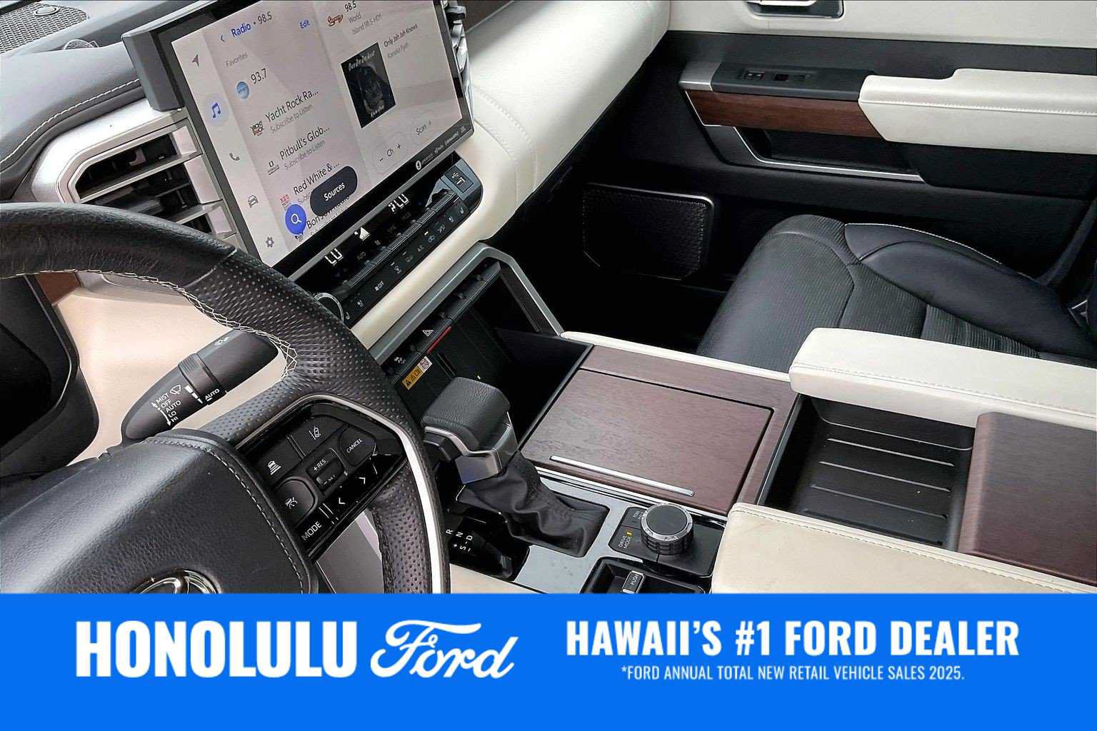 Used 2024 Toyota Tundra Capstone AWD/4WD image 16