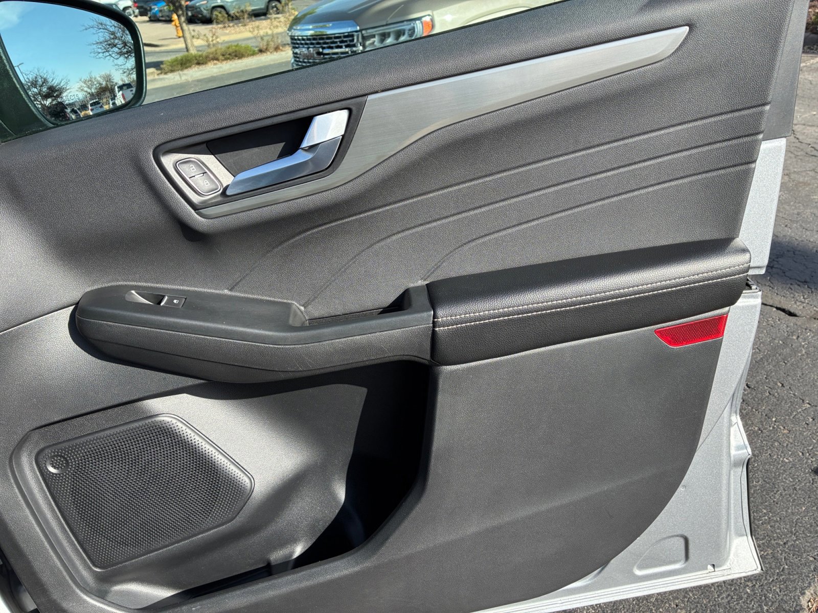 Certified 2022 Ford Escape Titanium image 16