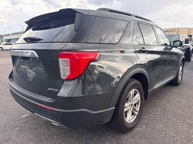 Certified 2022 Ford Explorer XLT w/ Equipment Group 202A AWD/4WD image 5
