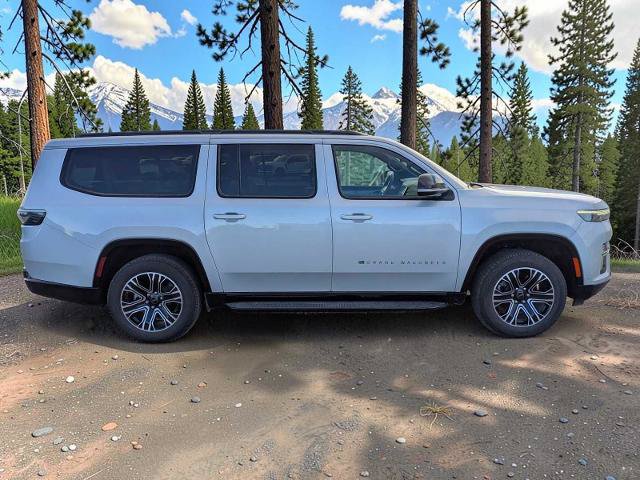 Used 2026 Jeep Grand Wagoneer L 4WD w/ HD Trailer Tow Package image 6